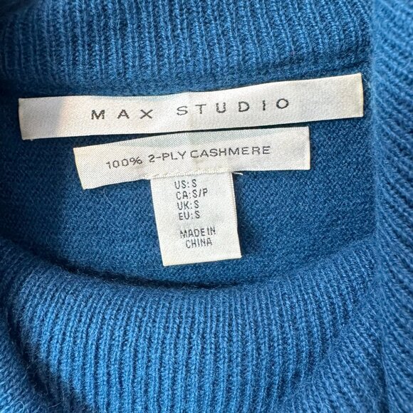 Max Studio 100% cashmere blue turtleneck Sweater Size Small - Picture 2 of 3